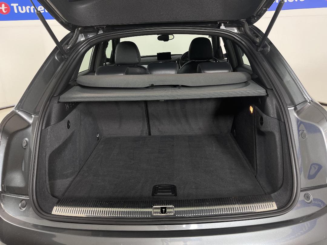 Photo '14' of Audi Q3 Photo '14' of Audi Q3