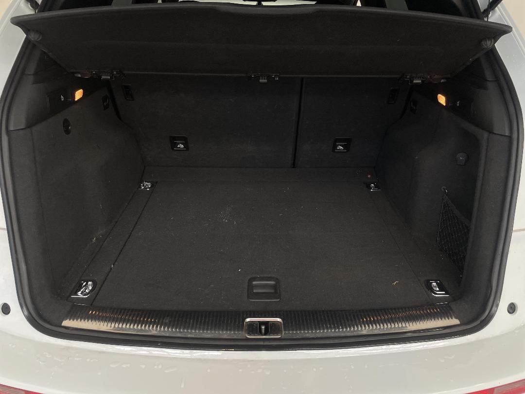 Photo '14' of Audi Q5