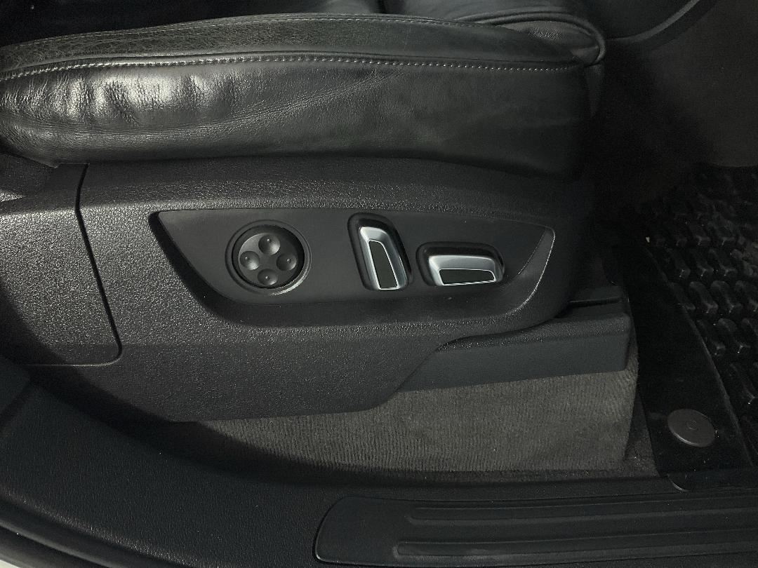 Photo '33' of Audi Q7 Photo '33' of Audi Q7