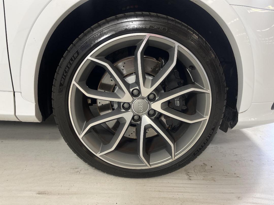 Photo '9' of Audi RS Q3