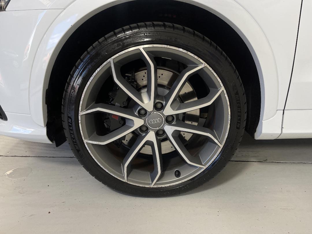 Photo '10' of Audi RS Q3