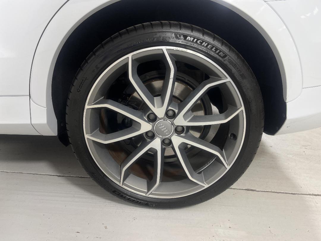 Photo '11' of Audi RS Q3