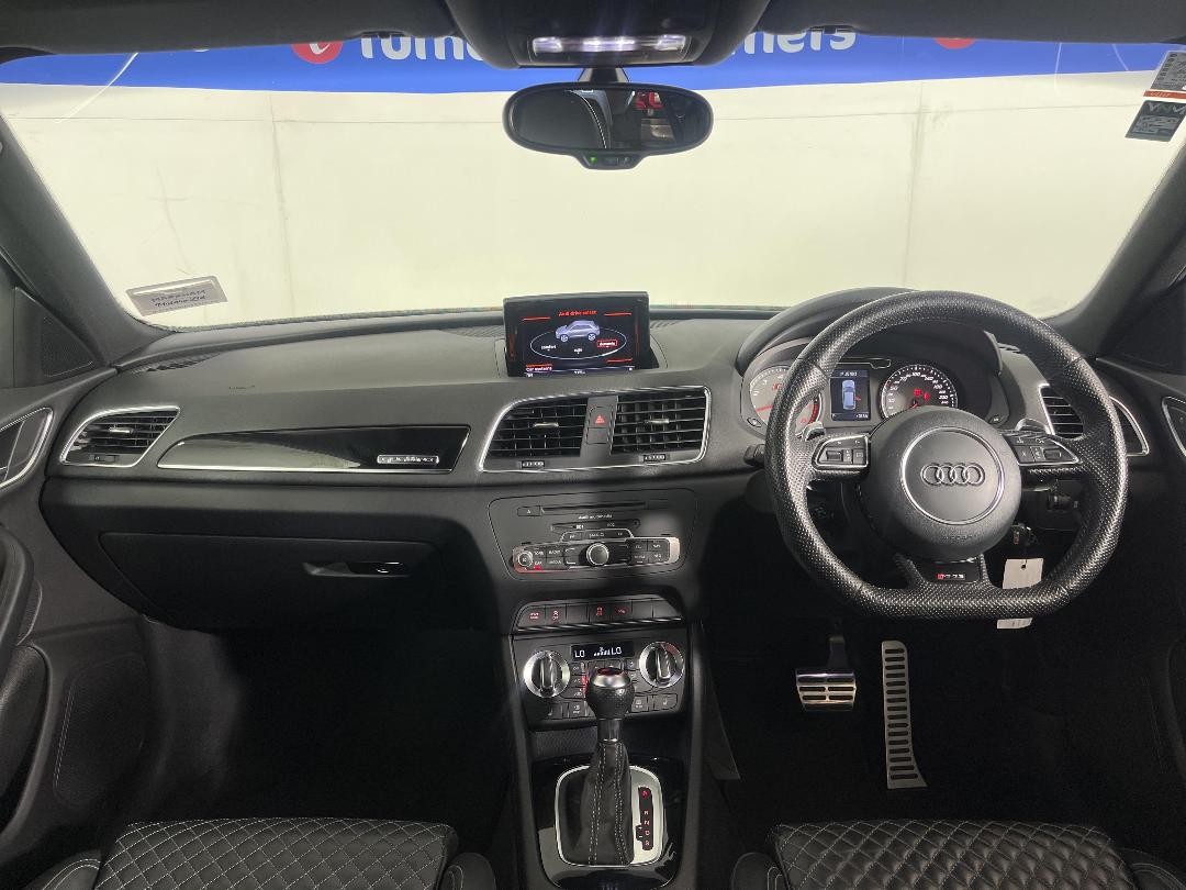 Photo '17' of Audi RS Q3