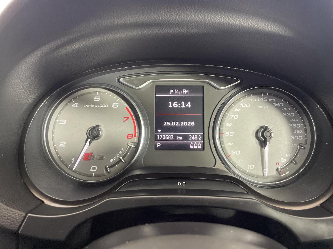 Photo '21' of Audi S3 Photo '21' of Audi S3