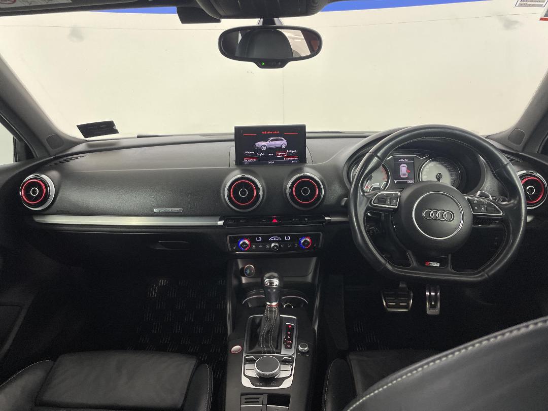 Photo '17' of Audi S3 Photo '17' of Audi S3