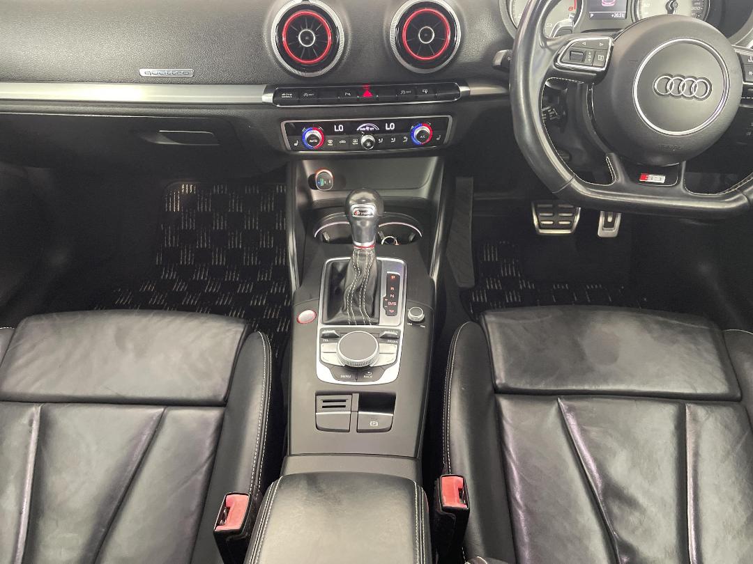 Photo '18' of Audi S3 Photo '18' of Audi S3