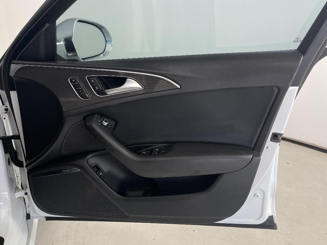 Photo '15' of Audi S6 Photo '15' of Audi S6