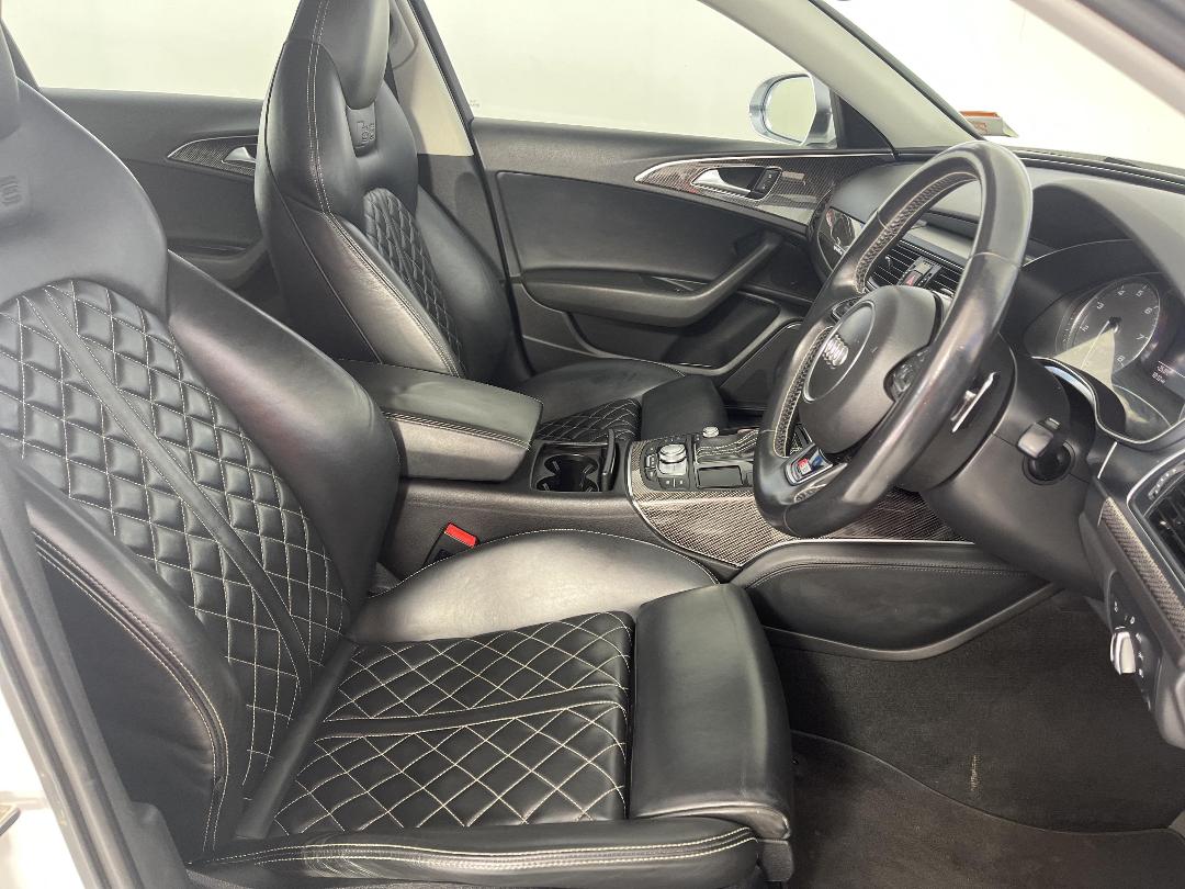 Photo '16' of Audi S6 Photo '16' of Audi S6