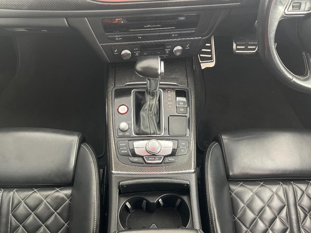 Photo '18' of Audi S6 Photo '18' of Audi S6