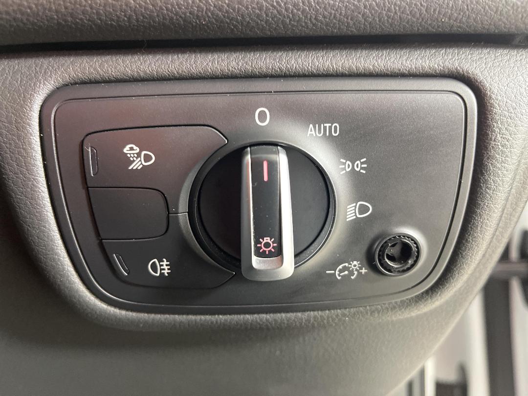 Photo '29' of Audi S6 Photo '29' of Audi S6