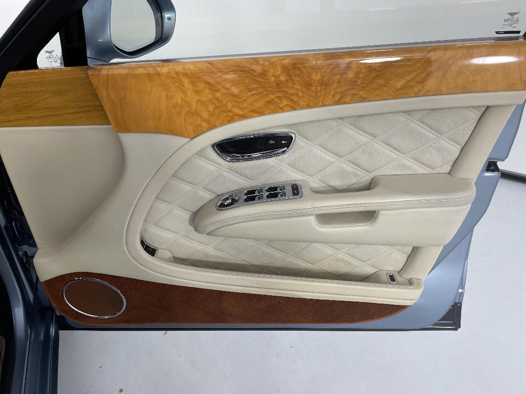 Photo '15' of Bentley Mulsanne