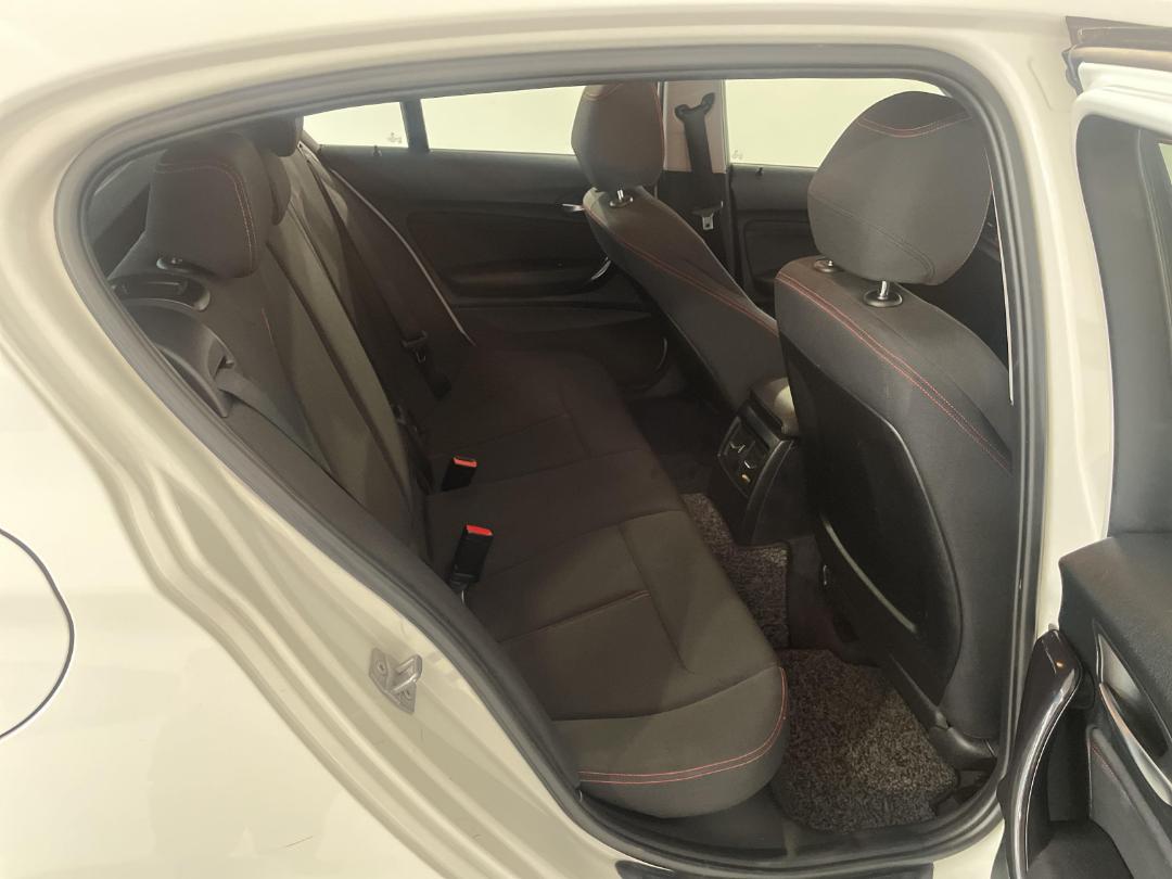 Photo '20' of BMW 116I Photo '20' of BMW 116I