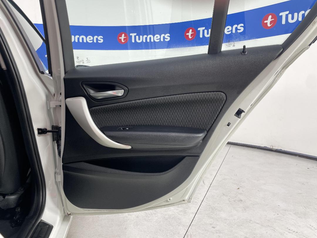 Photo '19' of BMW 116I