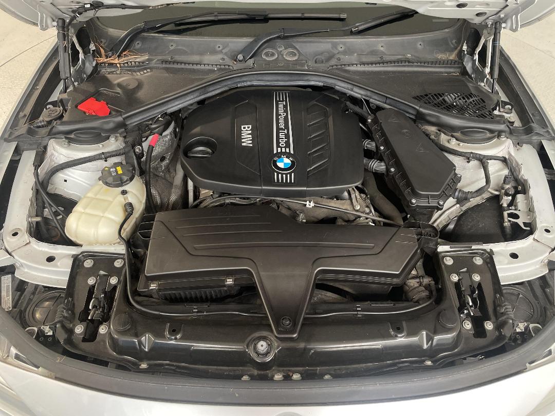 Photo '13' of BMW 3 Series Photo '13' of BMW 3 Series