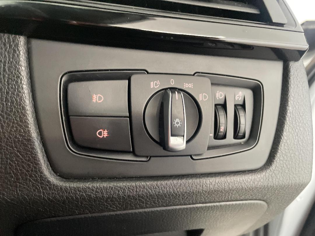 Photo '25' of BMW 3 Series Photo '25' of BMW 3 Series