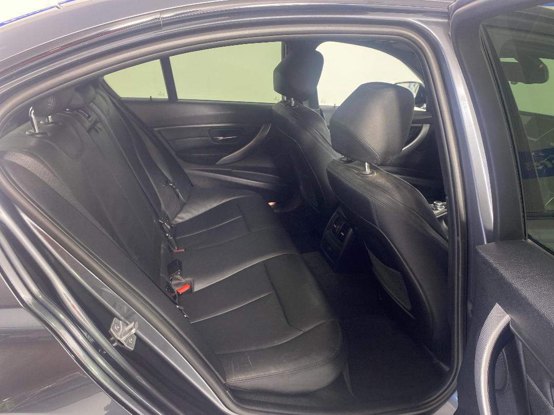 Photo '20' of BMW 3 Series