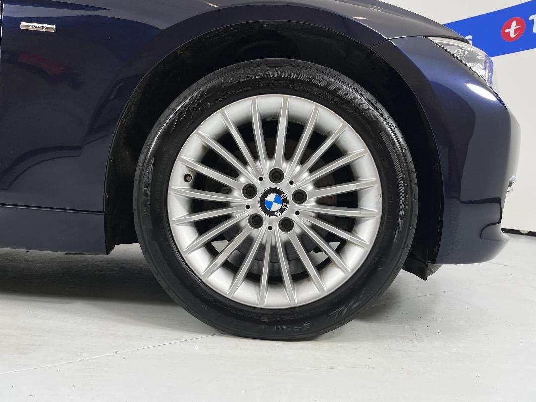 Photo '9' of BMW 3 Series