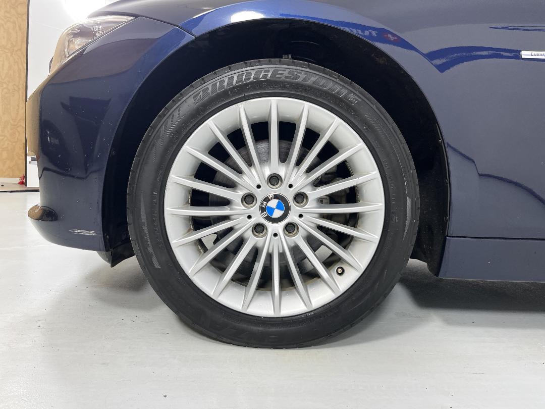 Photo '10' of BMW 3 Series