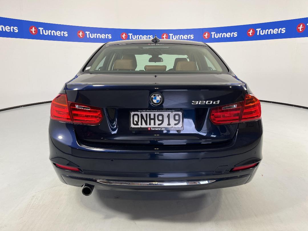 Photo '6' of BMW 3 Series