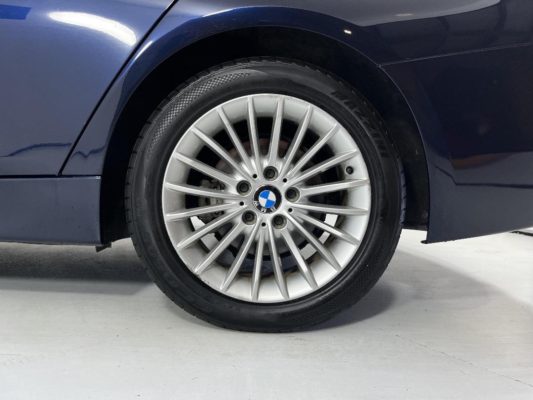 Photo '11' of BMW 3 Series