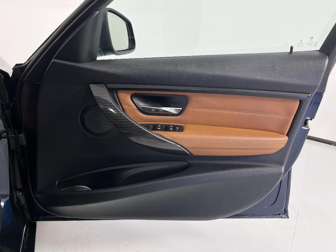 Photo '15' of BMW 3 Series