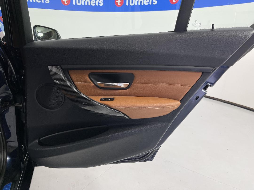 Photo '19' of BMW 3 Series