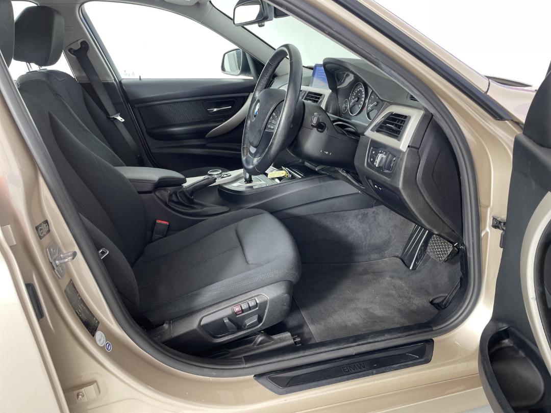 Photo '16' of BMW 320D Photo '16' of BMW 320D