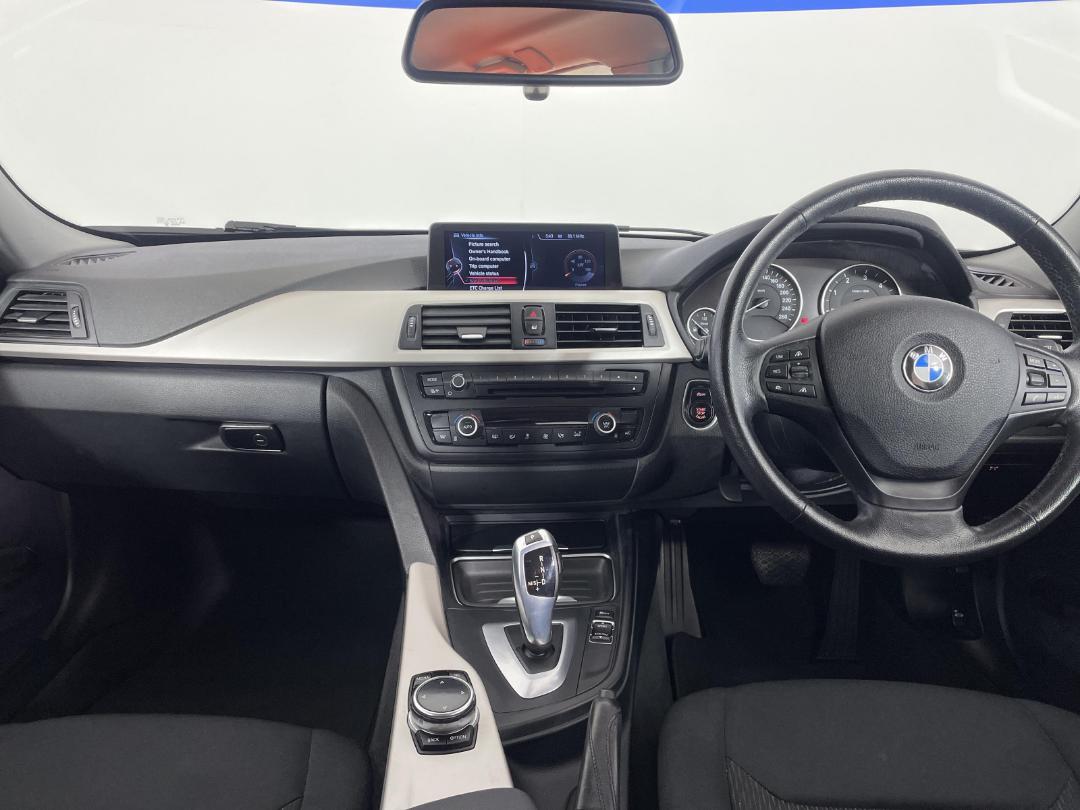 Photo '17' of BMW 320D Photo '17' of BMW 320D
