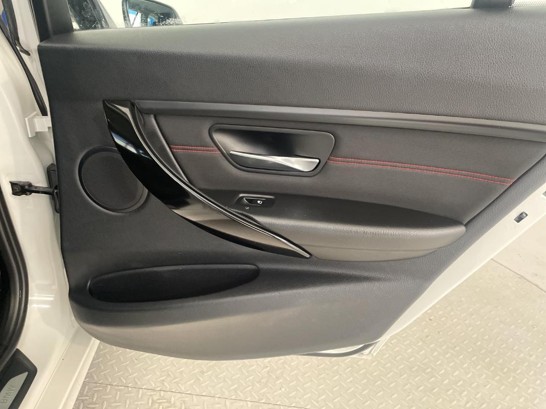 Photo '19' of BMW 320D