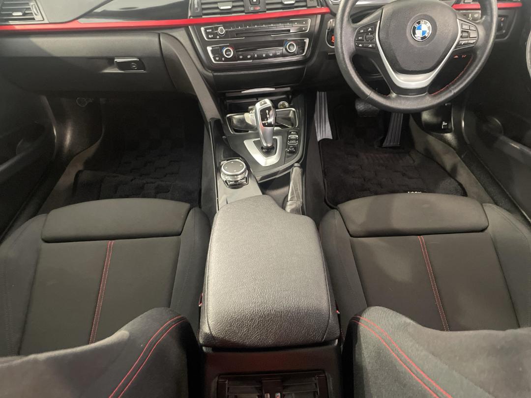 Photo '18' of BMW 320D