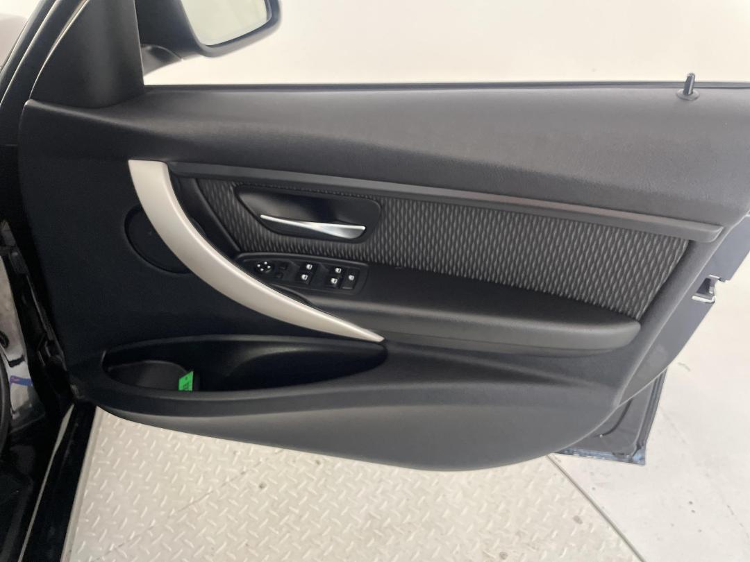 Photo '15' of BMW 320D