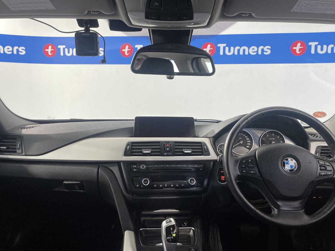 Photo '17' of BMW 320D