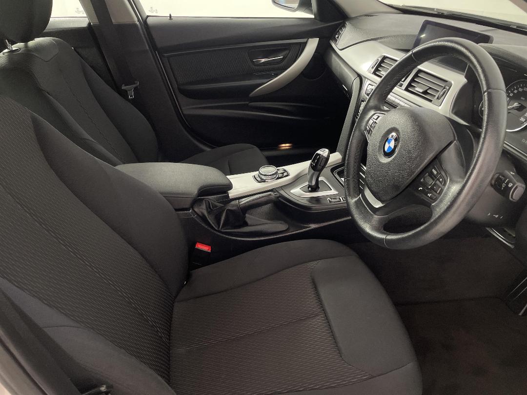 Photo '16' of BMW 320D