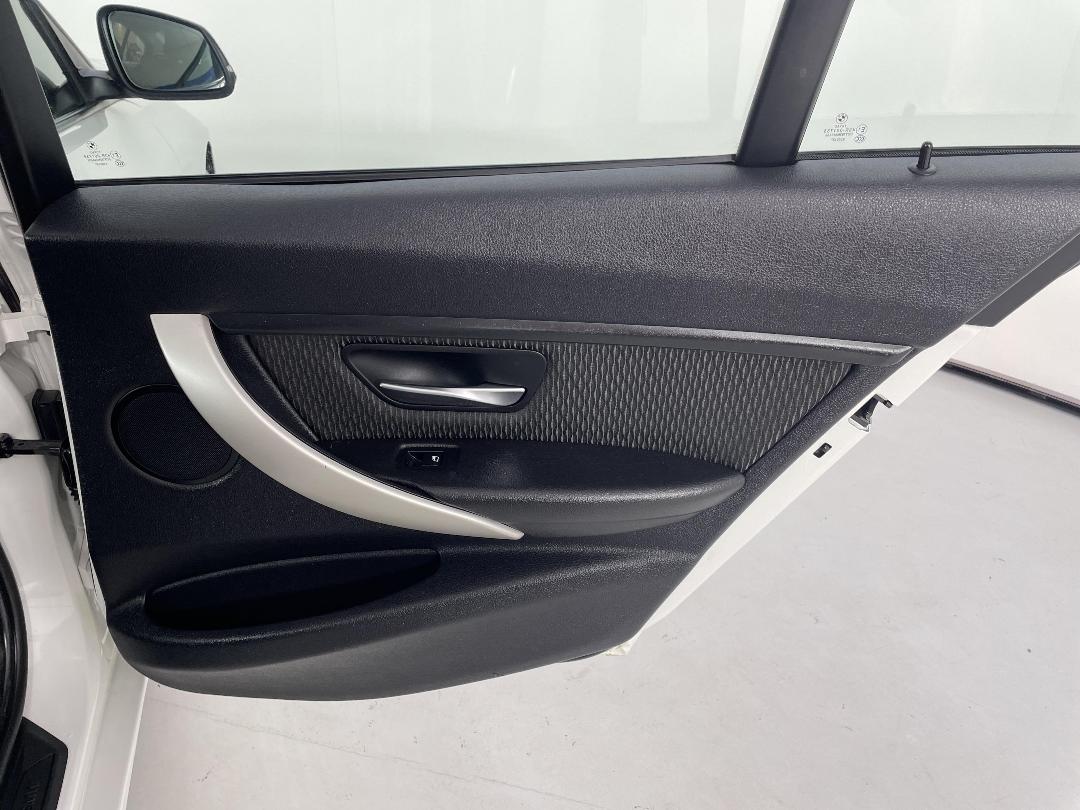 Photo '19' of BMW 320D