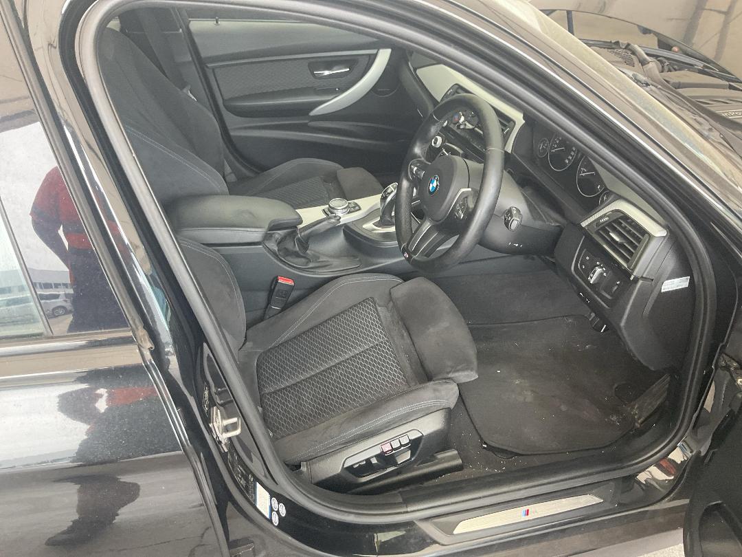 Photo '23' of BMW 320D Photo '23' of BMW 320D