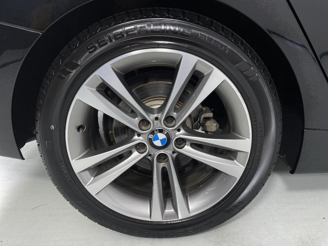 Photo '12' of BMW 320I Photo '12' of BMW 320I