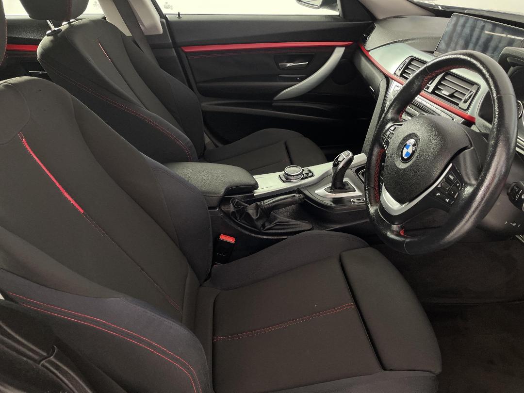 Photo '16' of BMW 320I Photo '16' of BMW 320I