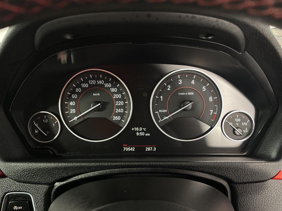 Photo '21' of BMW 320I Photo '21' of BMW 320I