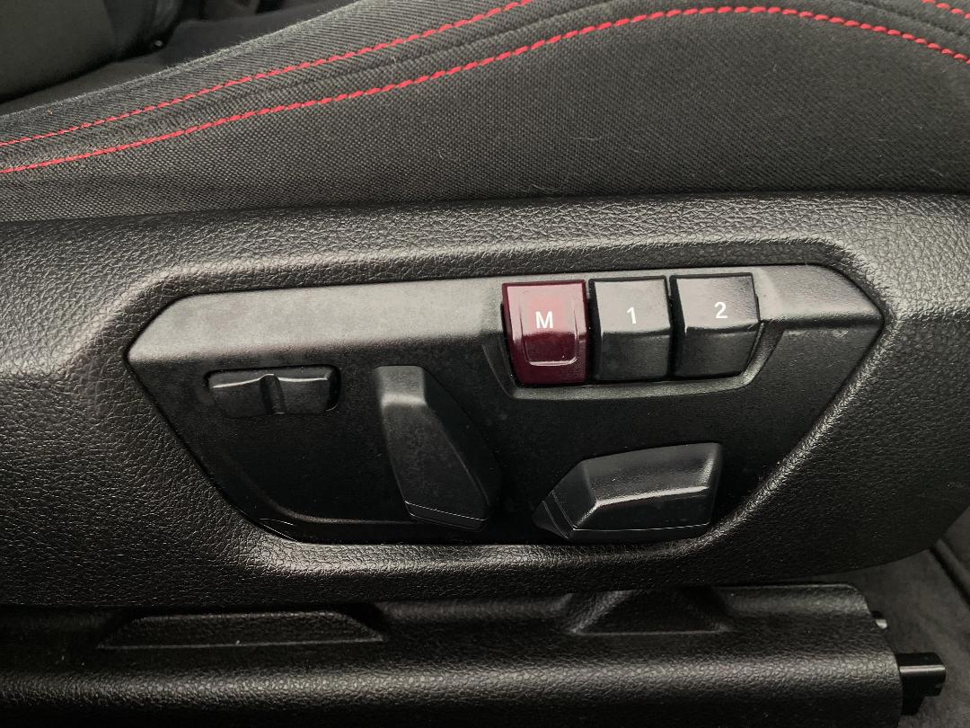 Photo '23' of BMW 320I Photo '23' of BMW 320I