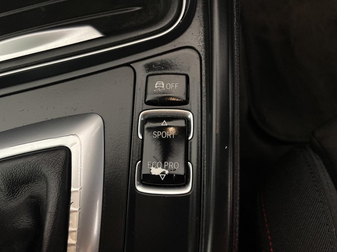 Photo '26' of BMW 320I Photo '26' of BMW 320I