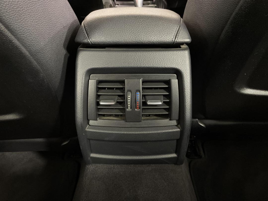 Photo '24' of BMW 320I Photo '24' of BMW 320I