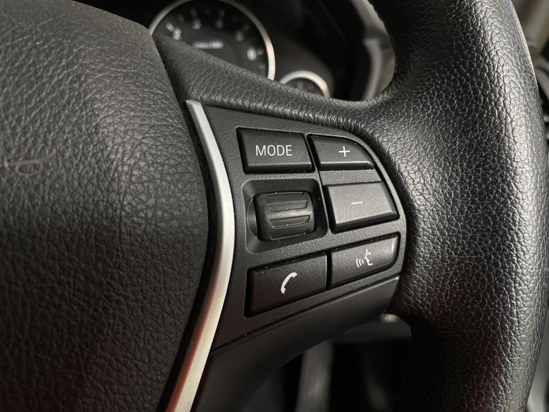 Photo '26' of BMW 320I Photo '26' of BMW 320I