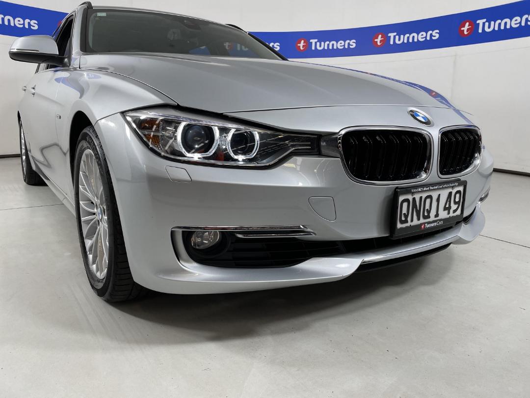 Photo '30' of BMW 320I Photo '30' of BMW 320I