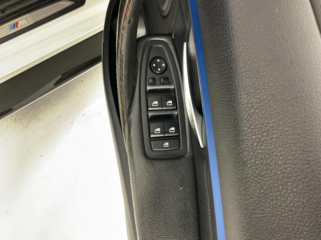 Photo '23' of BMW 320I