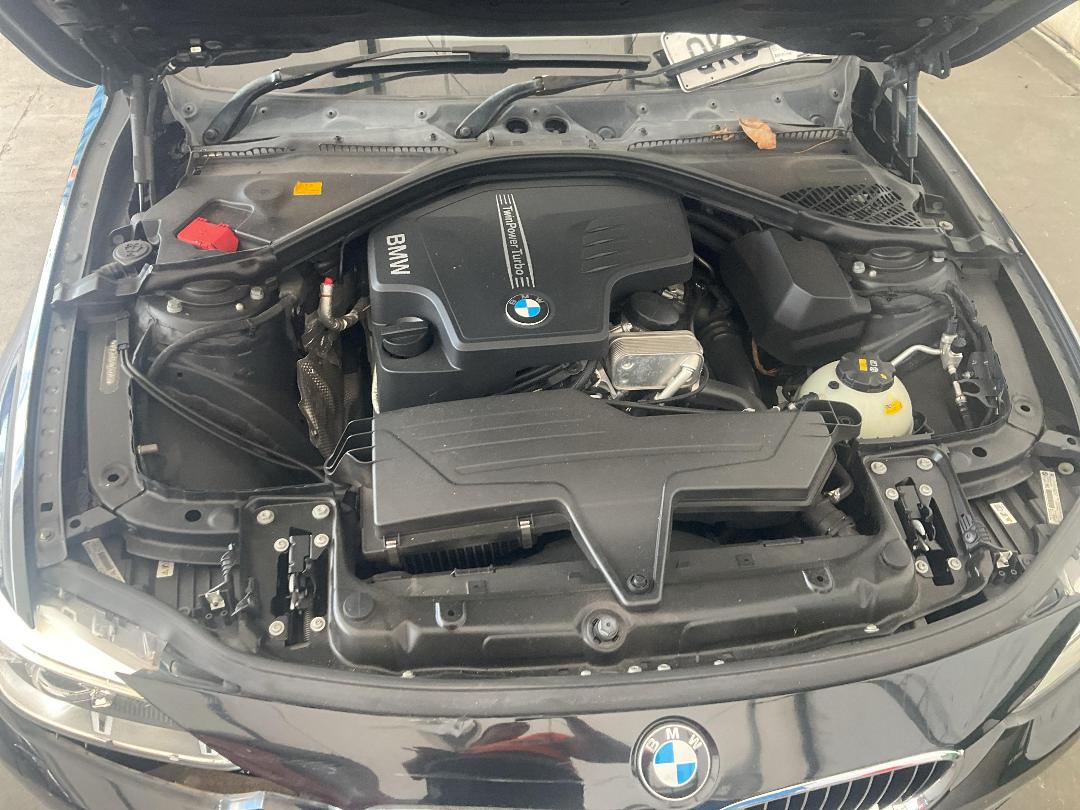 Photo '14' of BMW 320I