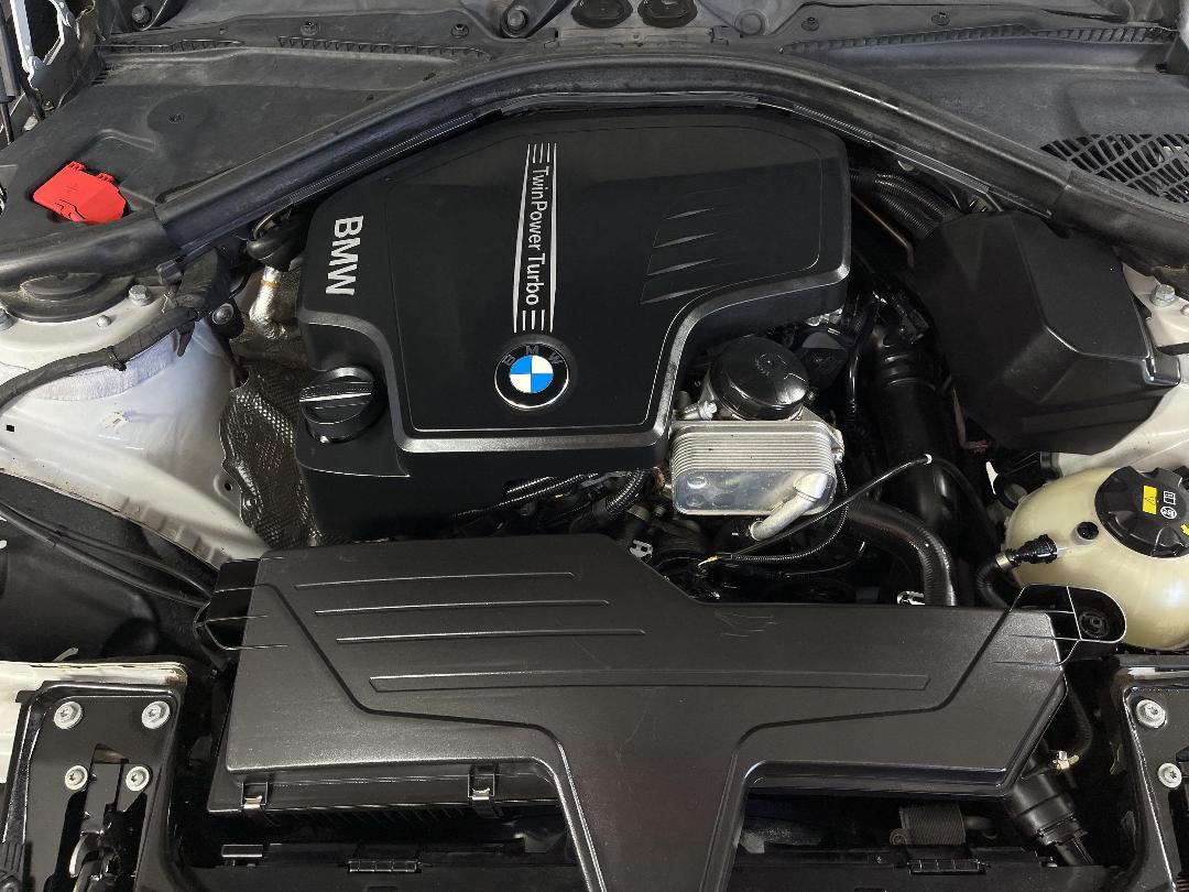 Photo '13' of BMW 320I