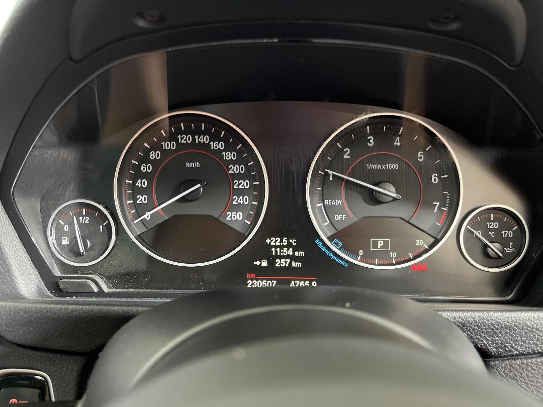 Photo '21' of BMW 320I