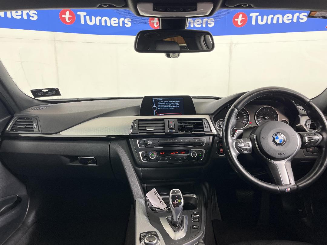 Photo '17' of BMW 320I