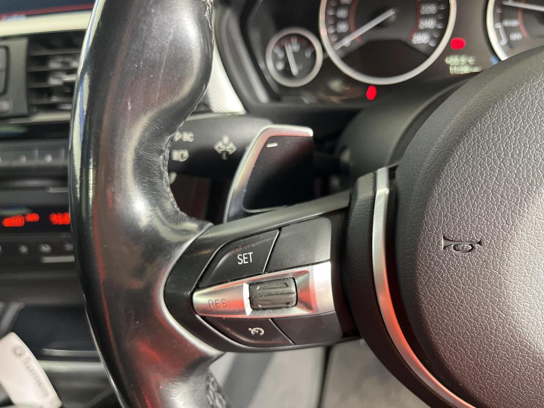 Photo '27' of BMW 320I