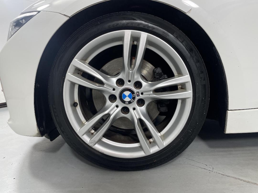 Photo '10' of BMW 328I Photo '10' of BMW 328I